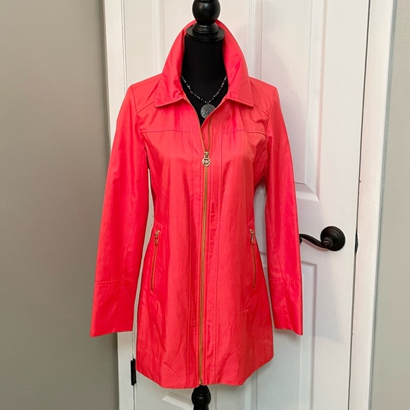 Michael Kors Raincoat🧡 - Picture 6 of 10